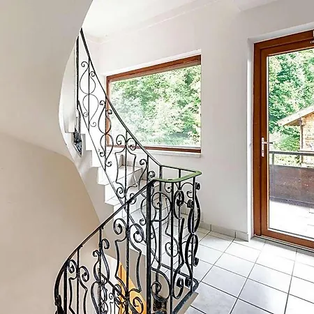 Attractive With Terrace, Cleaning Included Appartamento