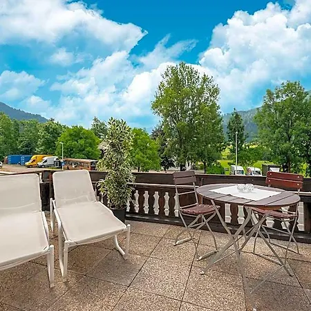 Attractive With Terrace, Cleaning Included Appartamento